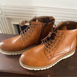 Steve Madden Boots Mens Size 9.5M Never Worn